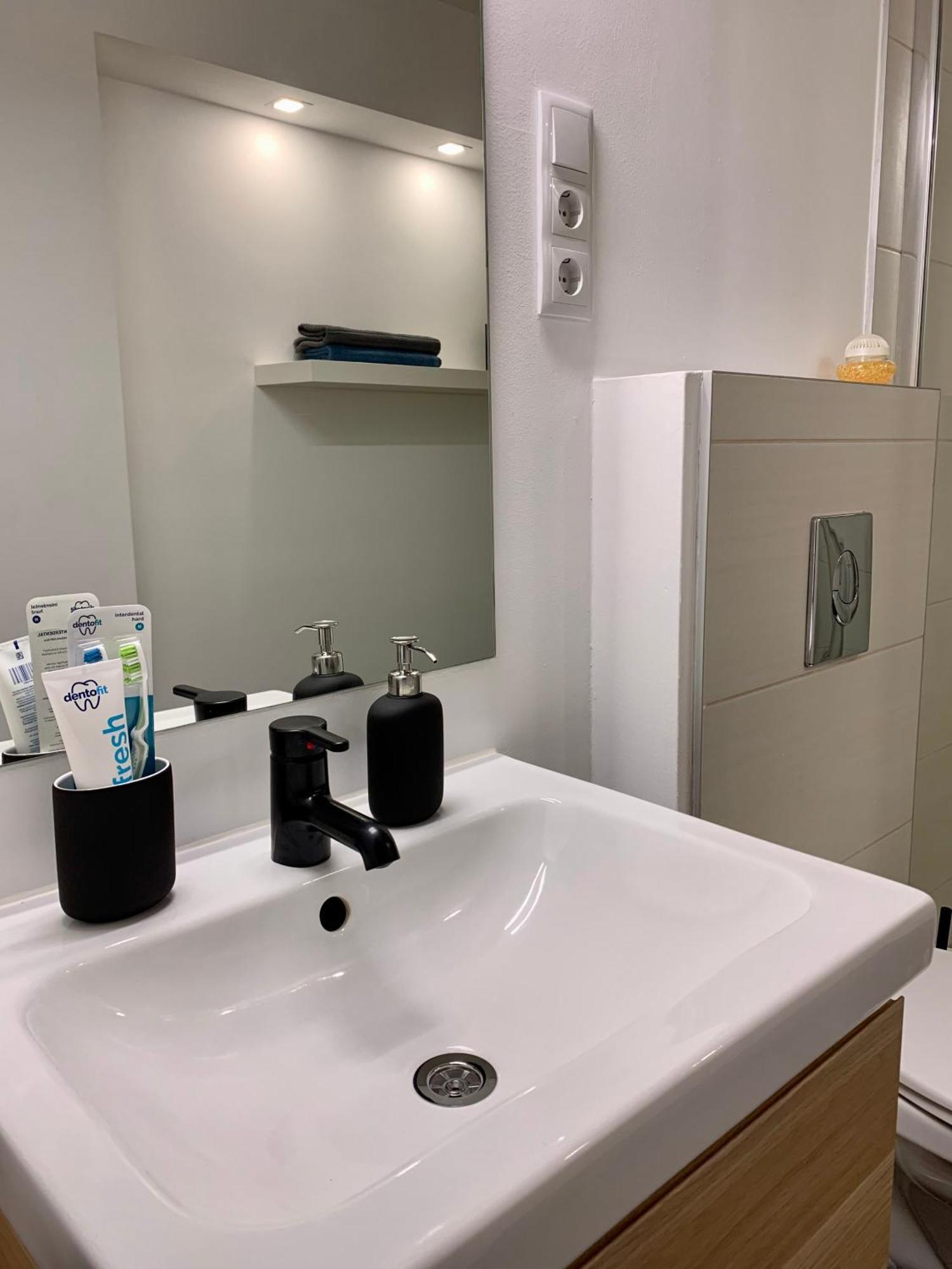 Nuovo Casa Apartment Sopron Ngoại thất bức ảnh